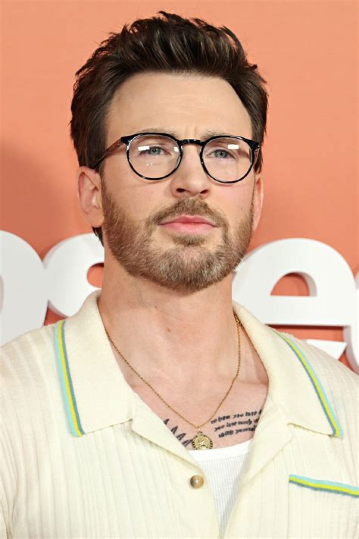 Chris Evans' Weight And Height Revealed