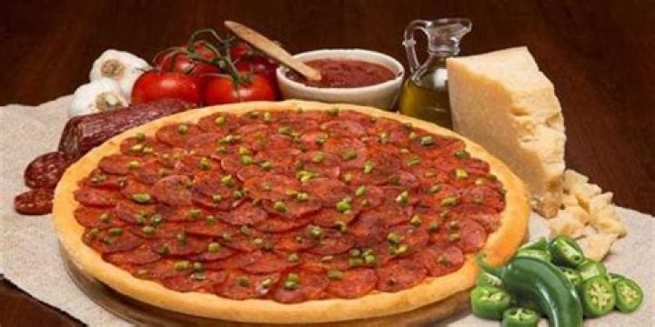 Spanish Speakers Will Understand Why La Chingona Pizza Has People Freaking Out