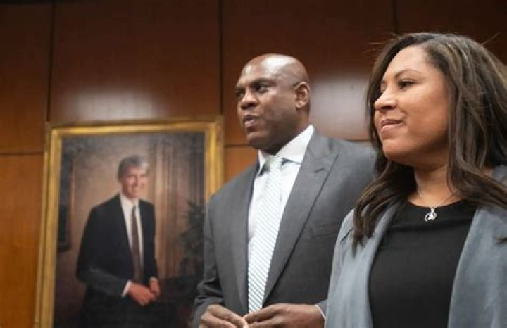 Unveiling Mel Tucker's Wife: Insights And Discoveries ·